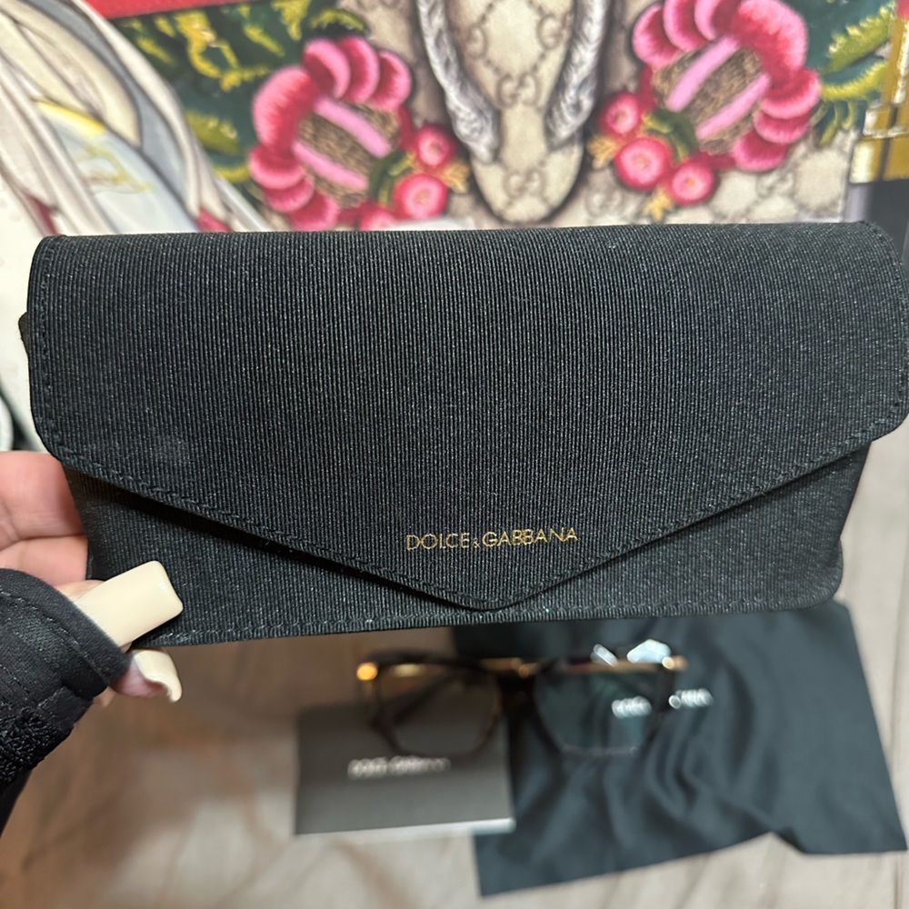 Dolce & Gabbana glasses euc - Picture 3 of 7